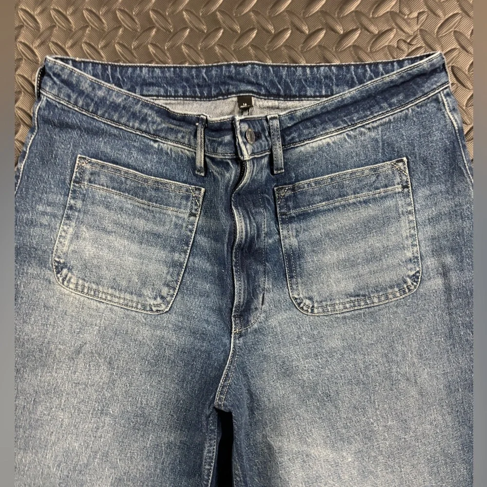 Super High Rise Wide Leg Jeans Raw Hem Cropped Size 16